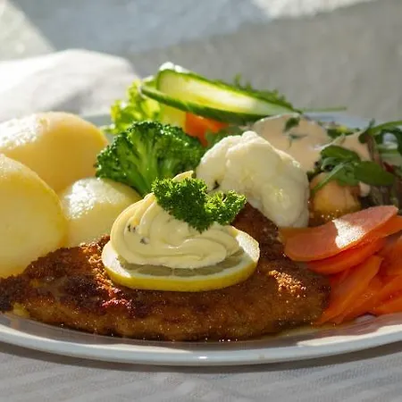 Grimstad Vertshus 호텔 3*