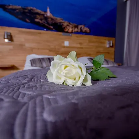 Grimstad Vertshus 호텔 3*