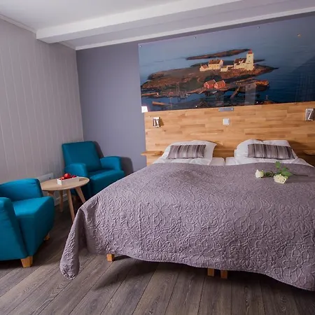 Grimstad Vertshus 호텔 3*
