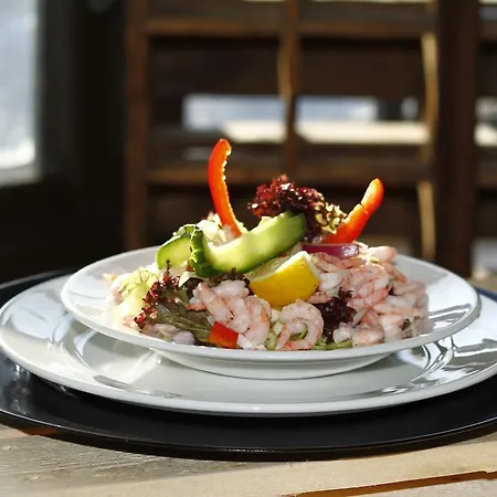 Grimstad Vertshus 호텔 3*